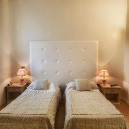 Hotel Europa Pallazzolo sullʼOglio Zewnętrze zdjęcie