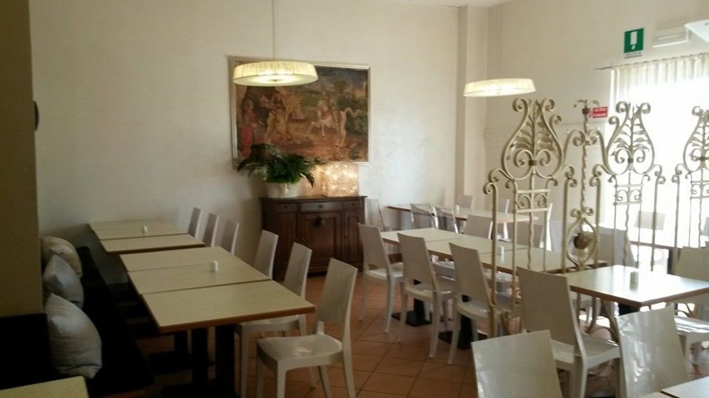 Hotel Europa Pallazzolo sullʼOglio Zewnętrze zdjęcie